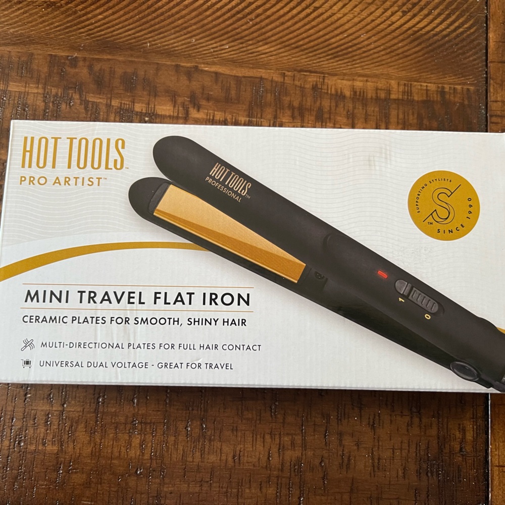 Hot tools mini flat iron for travel